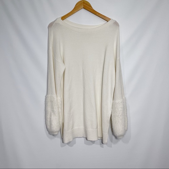 Anthropologie Colma Tunic Sweater Eyelash Cuffs - Picture 2 of 13